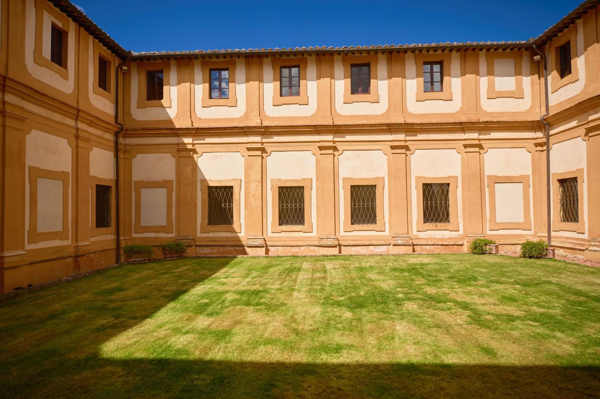 Вилла Monastero Sant'Anna In Camprena Пиенца Экстерьер фото